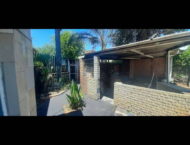 4 BEDROOM FREESTANDING FOR SALE IN BIRCHLEIGH